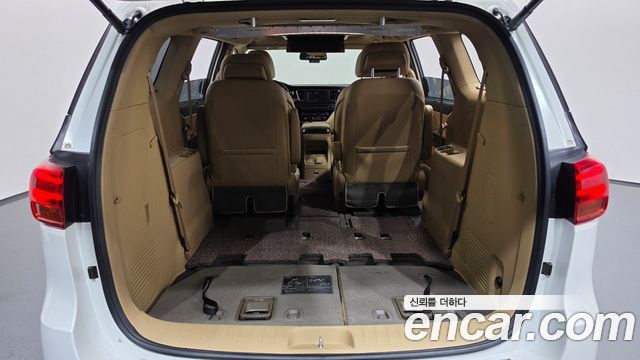 Kia Carnival Gasoline 7-Seater Limousine President 2019 — фото 20