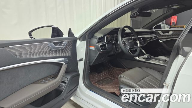 Audi A7 (4K) 55 TFSI e Quattro Premium 2025 — фото 10