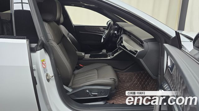 Audi A7 (4K) 55 TFSI e Quattro Premium 2025 — фото 26