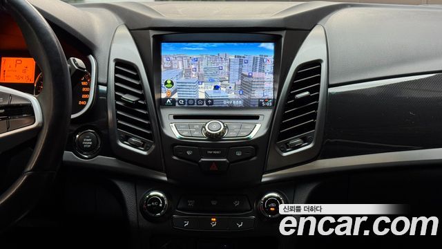 KG Mobility (SsangYong) Style Korando C 2.2 RX 2WD DLX 2018 — фото 10
