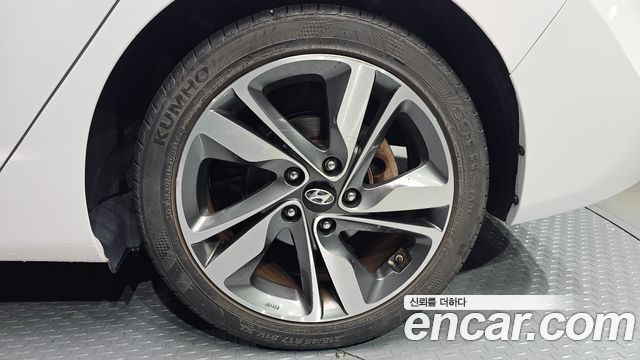 Hyundai Avante 1.6 GDi Modern Standard 2016 — фото 21