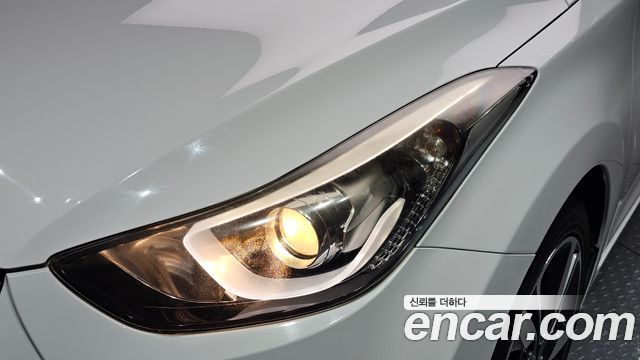 Hyundai Avante 1.6 GDi Modern Standard 2016 — фото 22