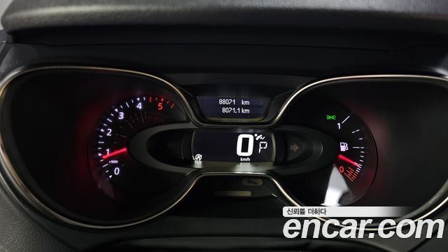 Renault Korea QM3 RE 2019 — фото 8