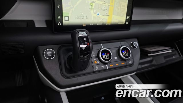 Land Rover Defender (L663) 110 P300 X-Dynamic SE 2025 — фото 13