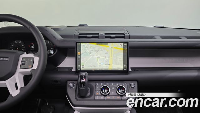 Land Rover Defender (L663) 110 P300 X-Dynamic SE 2025 — фото 14
