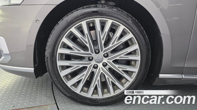 Audi A8 (D5) 60 TFSI Quattro LWB 2020 — фото 5
