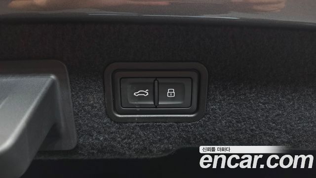Audi A8 (D5) 60 TFSI Quattro LWB 2020 — фото 20