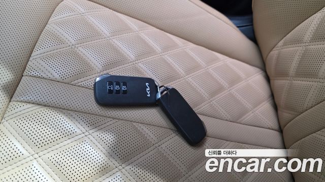 Kia Sorento (IV) HEV 1.6 2WD Signature 2023 — фото 17