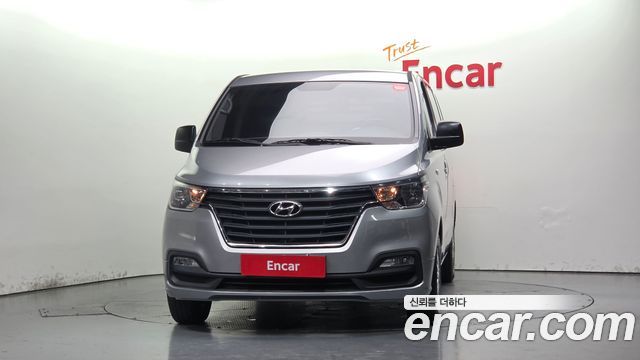 Hyundai Grand Starex Van 3-Seater Smart 2019 — фото 3