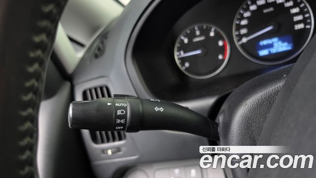 Hyundai Grand Starex Van 3-Seater Smart 2019 — фото 19