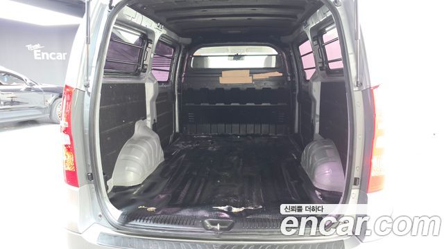 Hyundai Grand Starex Van 3-Seater Smart 2019 — фото 20