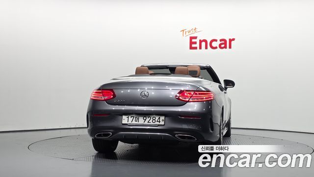 Mercedes-Benz C-Class (W205) C200 Cabriolet 2017 — фото 4