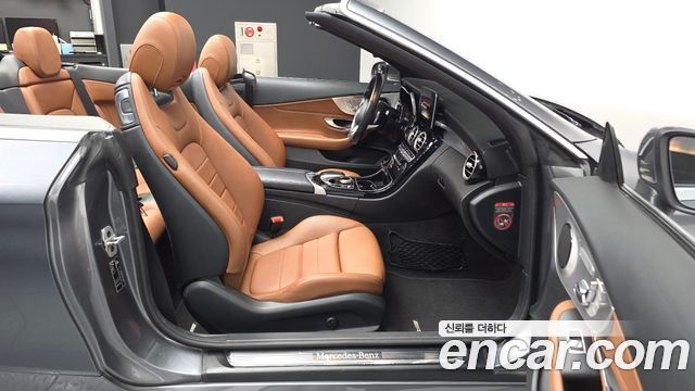 Mercedes-Benz C-Class (W205) C200 Cabriolet 2017 — фото 11