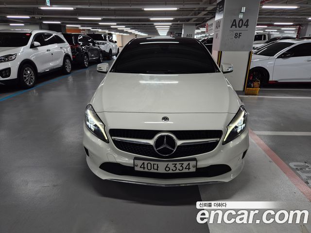 Mercedes-Benz A-Class (W176) A200 2018 — фото 3