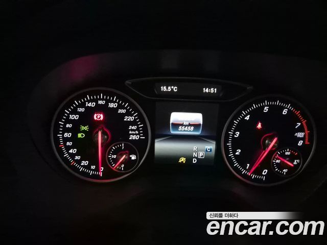 Mercedes-Benz A-Class (W176) A200 2018 — фото 6