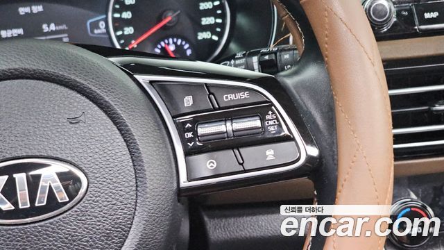 Kia Seltos Diesel 1.6 4WD Noblesse 2020 — фото 16
