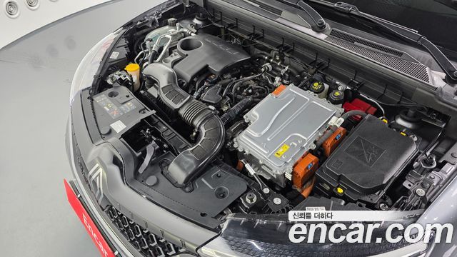 Renault Korea Arkana 1.6 E-TECH Iconic 2025 — фото 6