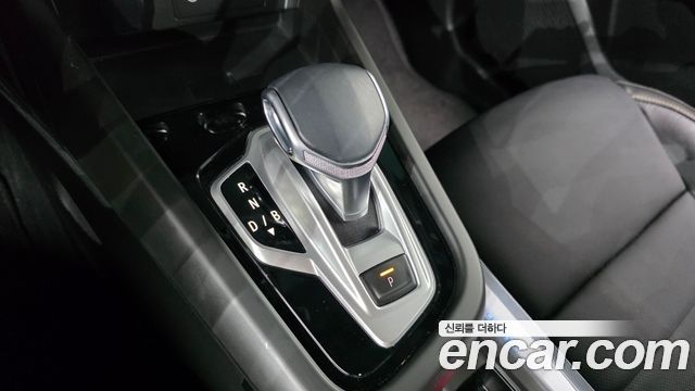 Renault Korea Arkana 1.6 E-TECH Iconic 2025 — фото 9