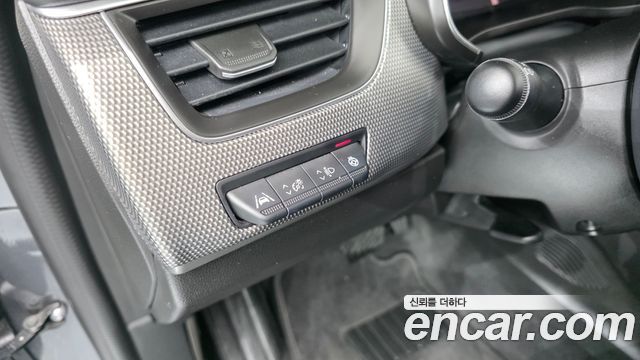 Renault Korea Arkana 1.6 E-TECH Iconic 2025 — фото 19