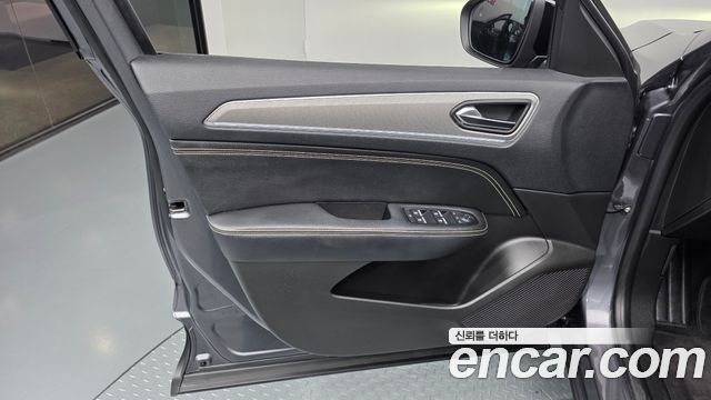 Renault Korea Arkana 1.6 E-TECH Iconic 2025 — фото 24