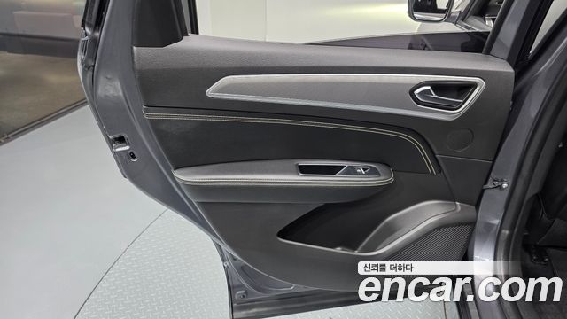 Renault Korea Arkana 1.6 E-TECH Iconic 2025 — фото 25
