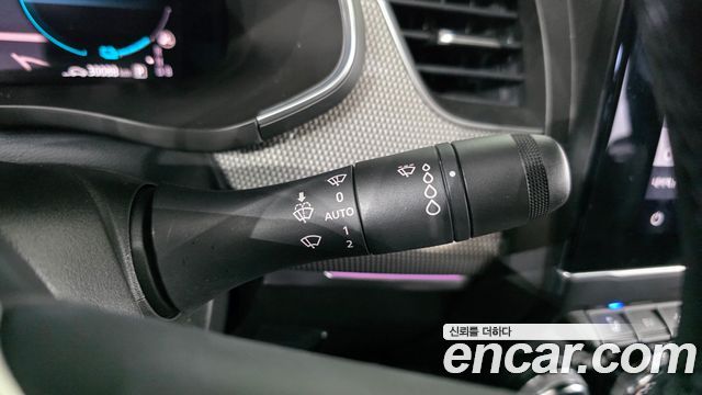Renault Korea Arkana 1.6 E-TECH Iconic 2025 — фото 28