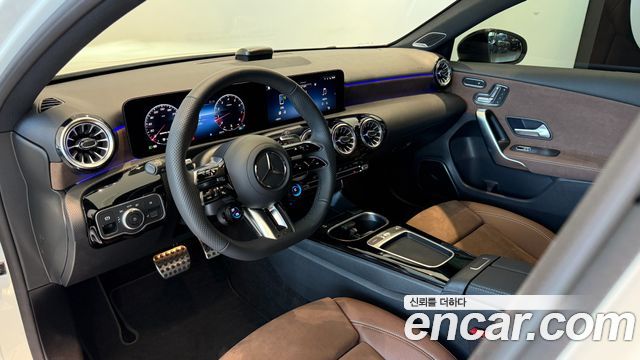 Mercedes-Benz A-Class (W177) AMG A45 S 4MATIC+ Hatchback 2026 — фото 16