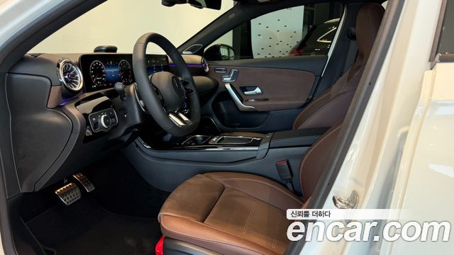 Mercedes-Benz A-Class (W177) AMG A45 S 4MATIC+ Hatchback 2026 — фото 20