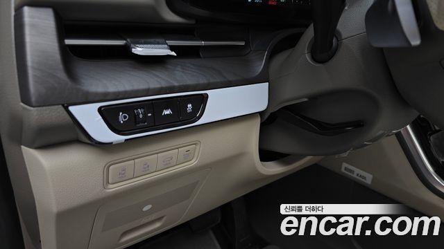 Kia Carnival (IV) Gasoline 9-seater Limousine(Special vehicle) 2023 — фото 29
