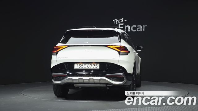 Kia Sportage Hybrid (V) Signature 2WD 2023 — фото 4