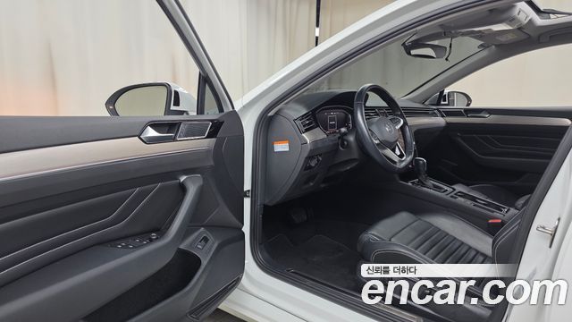 Volkswagen Passat GT (B8) 2.0 TDI Prestige 2021 — фото 10
