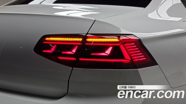 Volkswagen Passat GT (B8) 2.0 TDI Prestige 2021 — фото 23