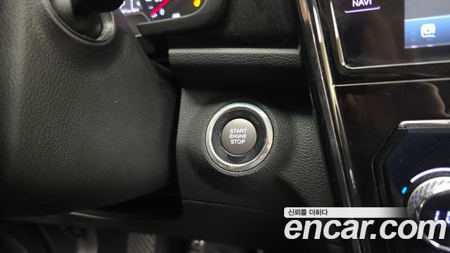 KG Mobility (SsangYong) Very New Tivoli Gasoline 1.5 2WD V7 2023 — фото 16