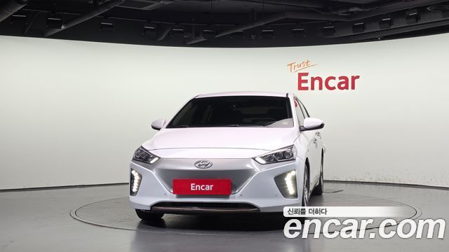 Hyundai Ioniq Electric Q 2018 — фото 3