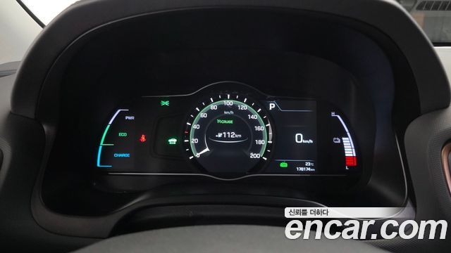 Hyundai Ioniq Electric Q 2018 — фото 8