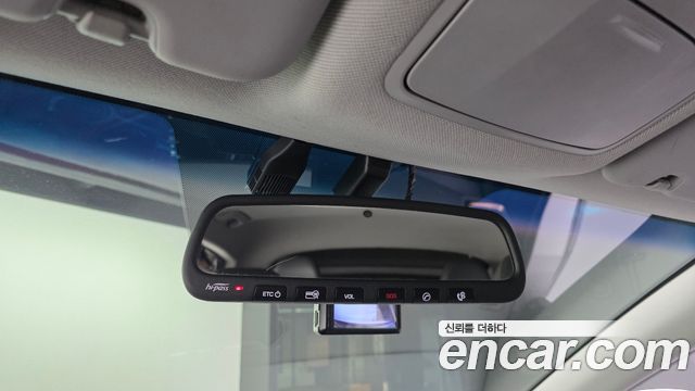 Hyundai Ioniq Electric Q 2018 — фото 19