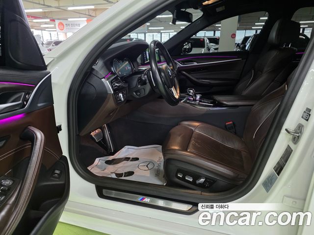 BMW 5 Series (G30) 530i M Sport Package Plus 2017 — фото 16