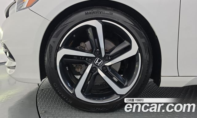 Honda Accord (X) 2.0 Turbo Sport 2018 — фото 5