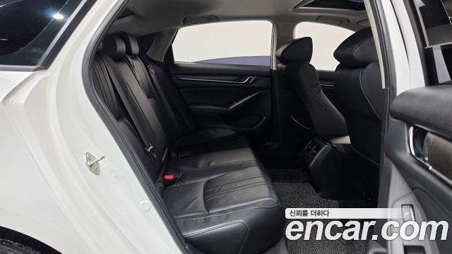 Honda Accord (X) 2.0 Turbo Sport 2018 — фото 11