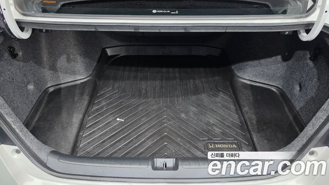 Honda Accord (X) 2.0 Turbo Sport 2018 — фото 20