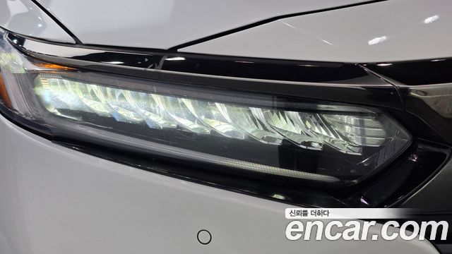 Honda Accord (X) 2.0 Turbo Sport 2018 — фото 22