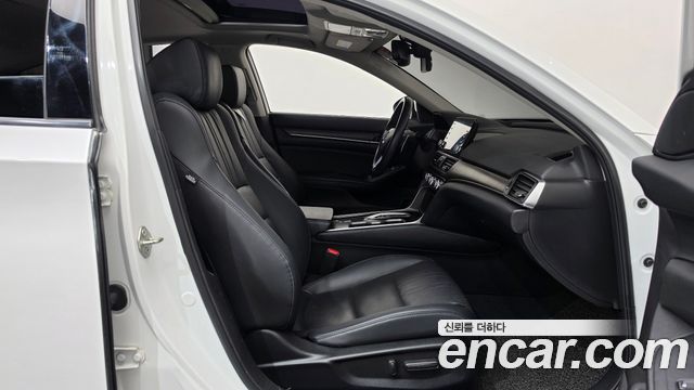 Honda Accord (X) 2.0 Turbo Sport 2018 — фото 26