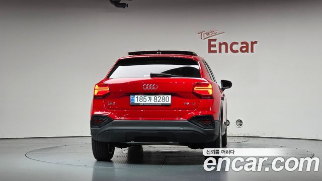 Audi Q2 35 TDI 2023 — фото 4