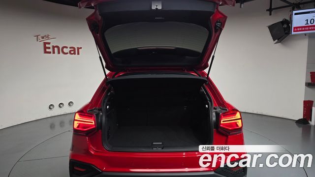 Audi Q2 35 TDI 2023 — фото 20