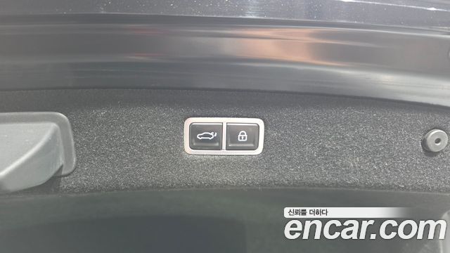 Genesis G90 (RS4) Gasoline 3.5 Turbo AWD 2023 — фото 15