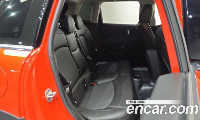 MINI Cooper 5Door Standard 3rd 2019 — фото 15