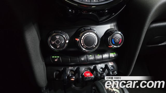 MINI Cooper 5Door Standard 3rd 2019 — фото 33