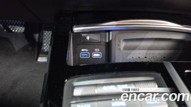Genesis G80 (RG3) Gasoline 2.5 Turbo AWD 2022 — фото 12