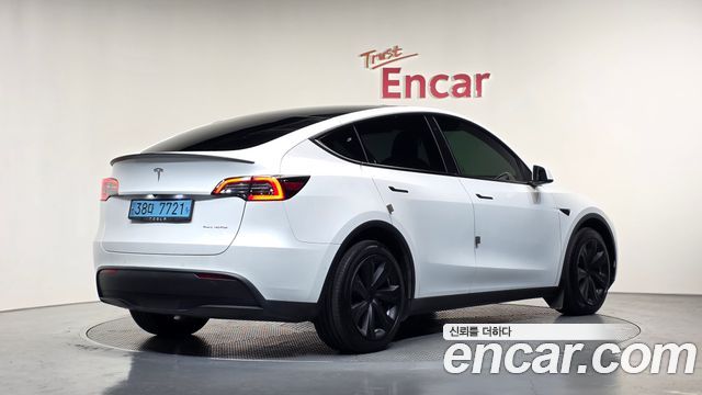 Tesla Model Y Long Range AWD 2022 — фото 2