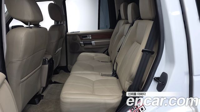 Land Rover Discovery 4 3.0 SDV6 SE 2012 — фото 15